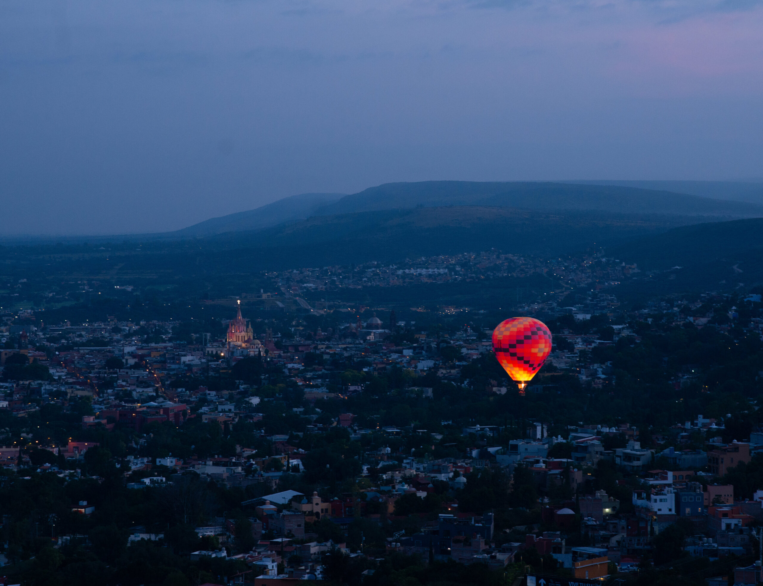 Globo aerostático en San Miguel de Allende